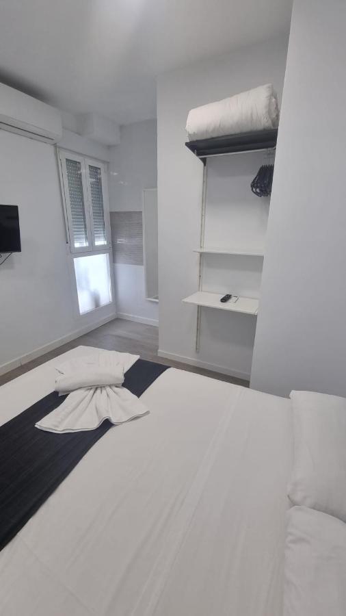 Gs Latina Otel Madrid Dış mekan fotoğraf