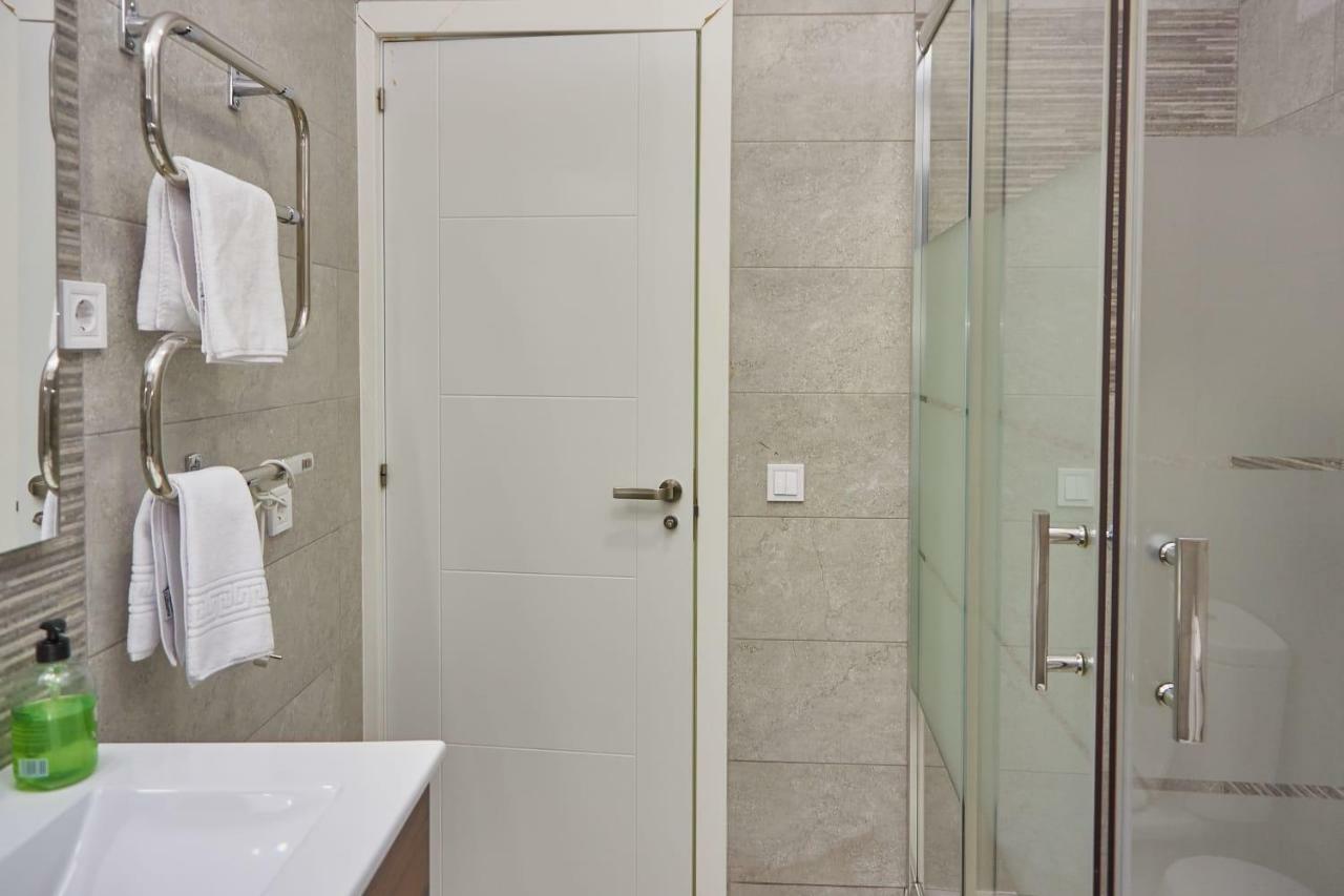 Gs Latina Otel Madrid Dış mekan fotoğraf